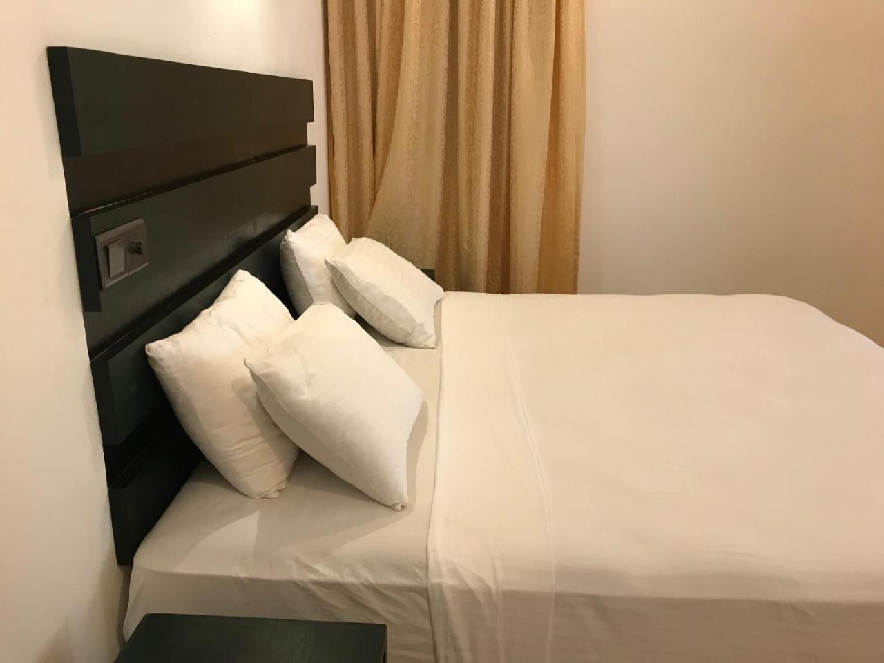 Romantic Garden Hotel Негомбо Екстериор снимка