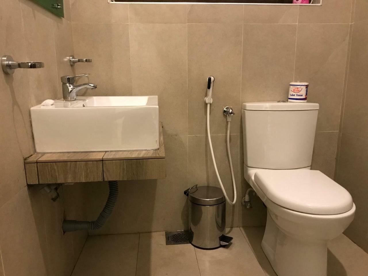 Romantic Garden Hotel Негомбо Екстериор снимка